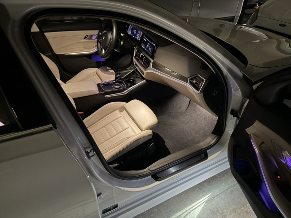 BMW 320 d xDrive slo 1. lastnik